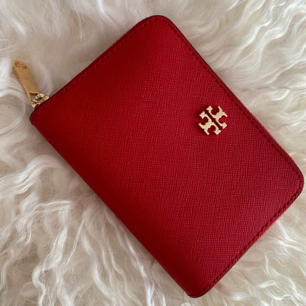 BRAND NEW Tory Burch Red Emerson Zip Coin wallet